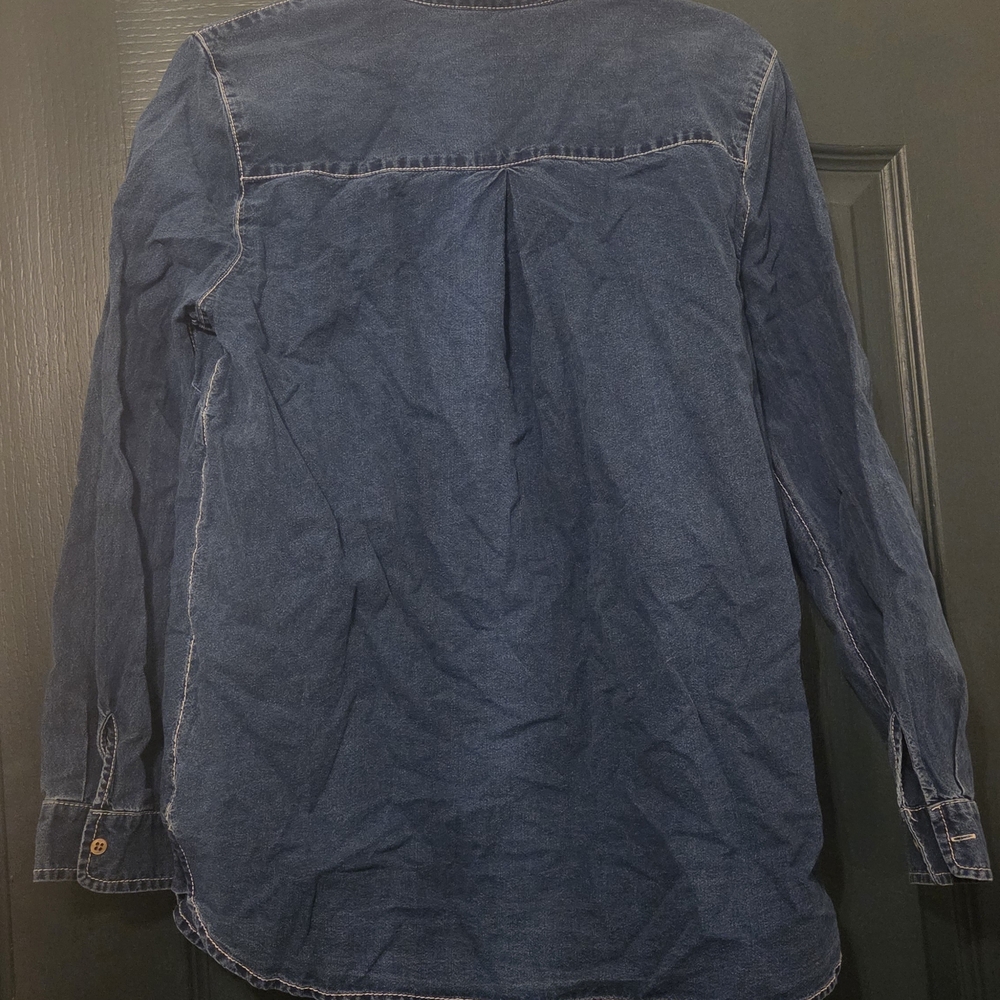 J McLaughlin Blue Denim Button-Up Shirt - Picture 5 of 5